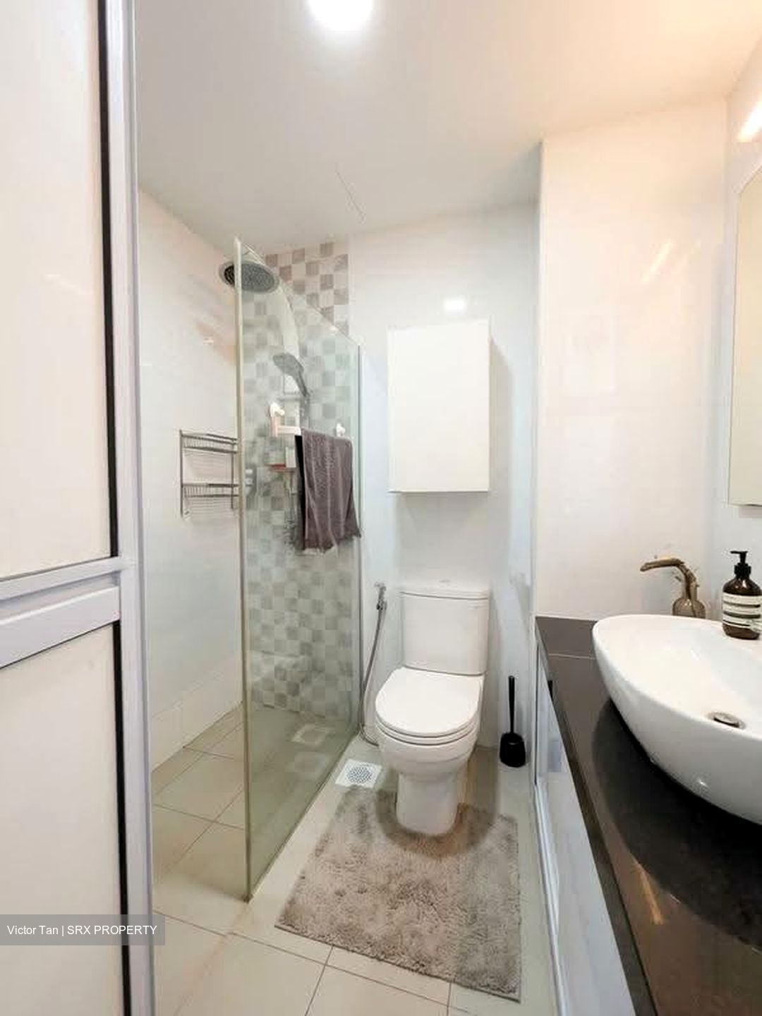 West Bay Condominium (D5), Condominium #630168531